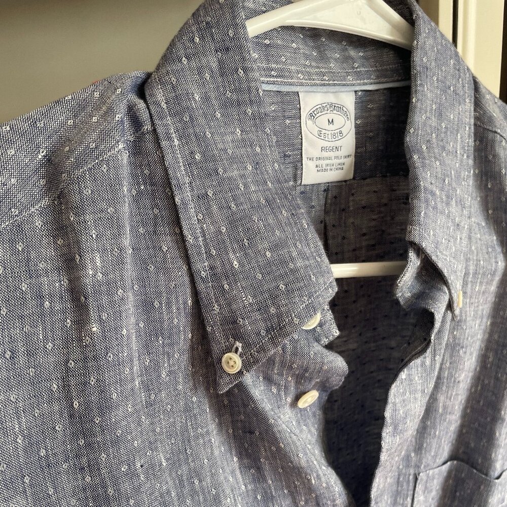 Brooks Brothers- M - REGENT FIT DOBBY DOT IRISH LINEN SPORT SHIRT